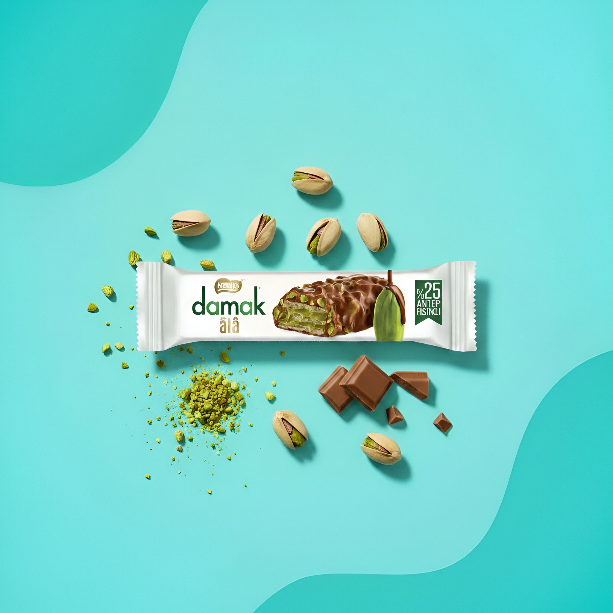 Nestlé Damak Ala, молочный шоколадный батончик с фисташкой 25%, 28 г (вес уточнить)